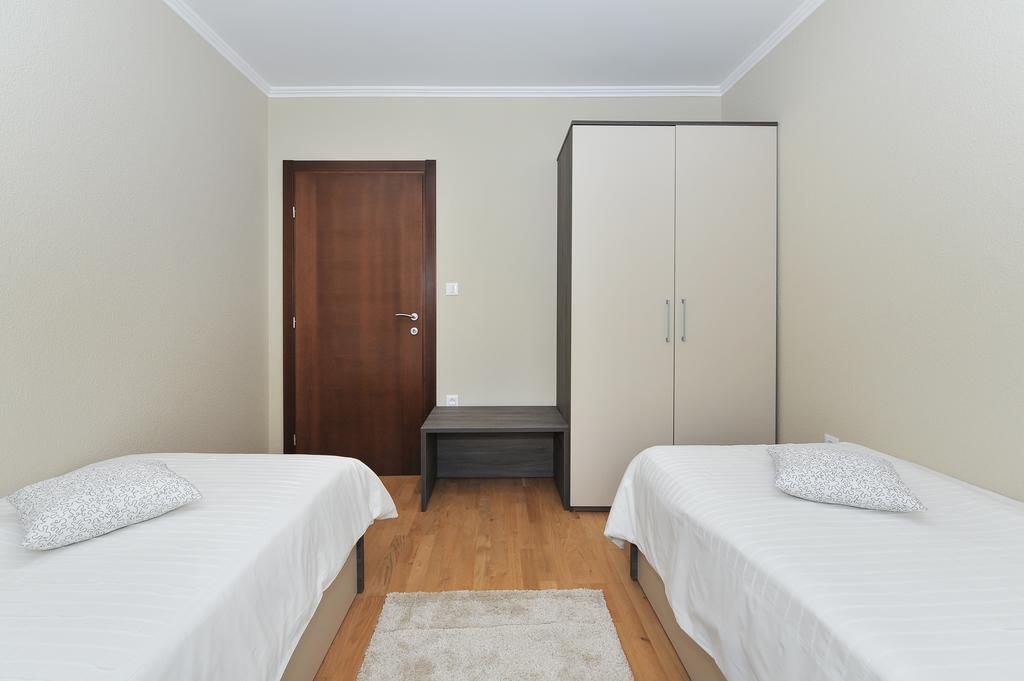 Apartmani Peric Meka Draga Obrovac Buitenkant foto